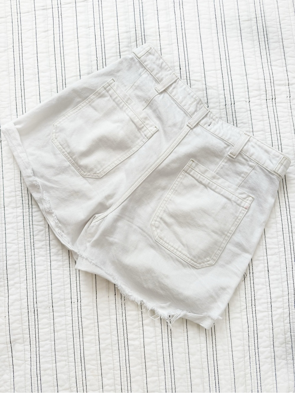 Free People We The Free Palmer Shorts Eggshell White Denim Mid Rise size 29 - Picture 9 of 12